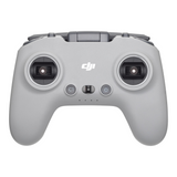 DJI Remote Controller 2 in der Draufsicht mit montierten Steuerknüppeln