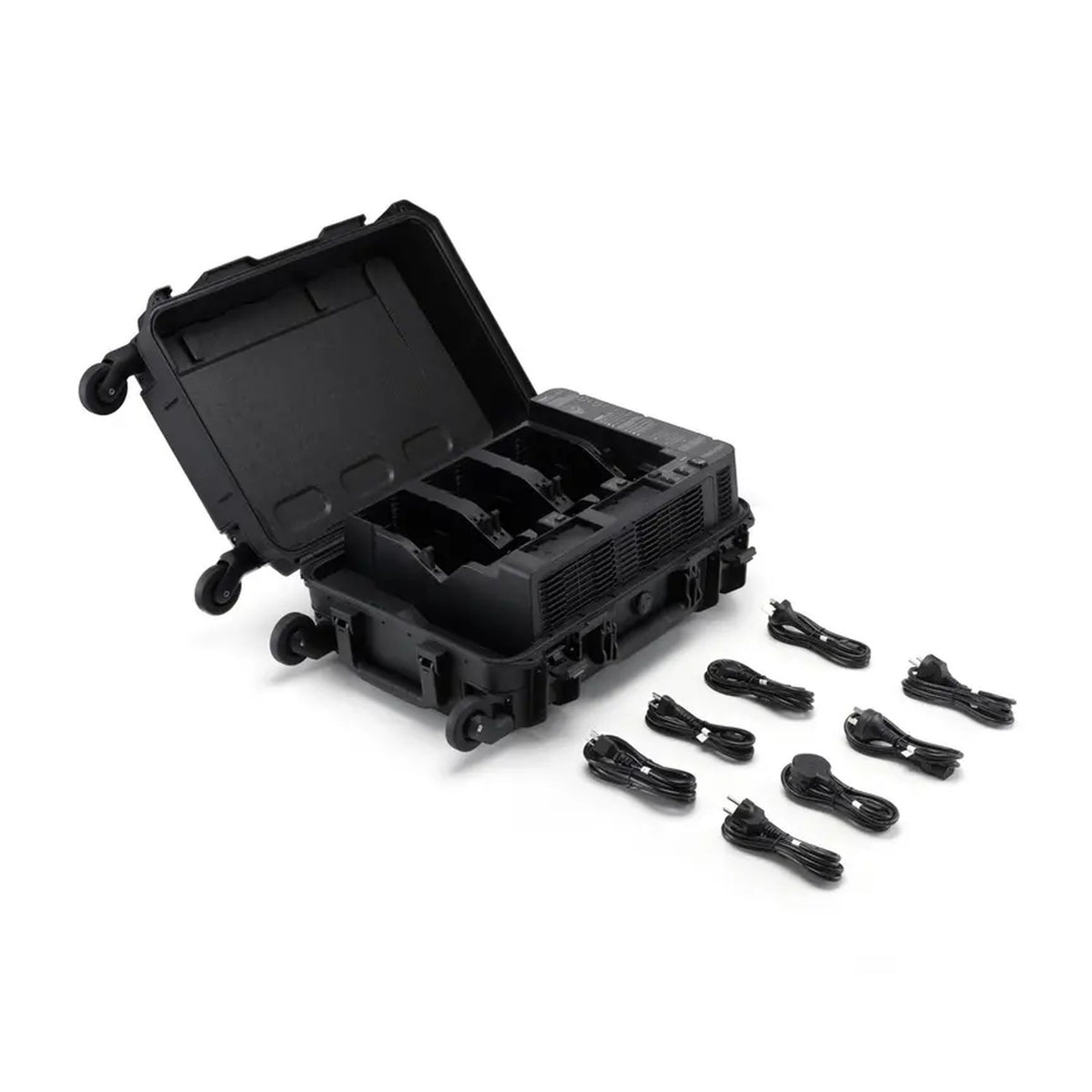 DJI BS100 Akkuladestation der Matrice 400 geöffnet mit drei TB100-Ladeplätzen und acht Netzkabeln