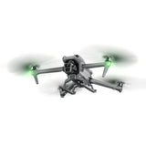 DJI Air 3 mit STARTRC Landegestell im Flug