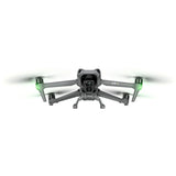 DJI Air 3 mit montiertem STARTRC Landegestell von vorn